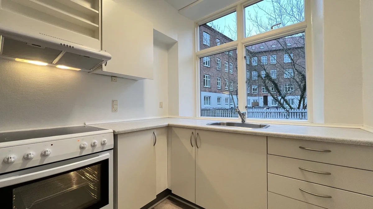 Søren Møllers Gade 42, st. tv. billede 1